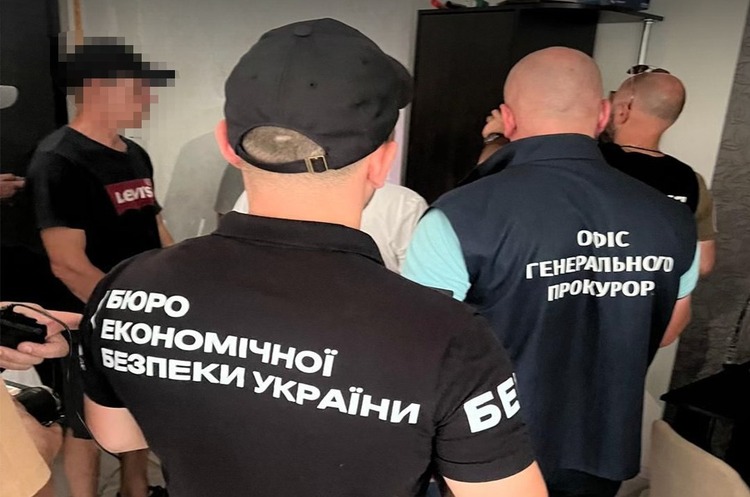 Перезавантаження БЕБ: як довго бізнесу терпіти маски-шоу Перезавантаження БЕБ: як довго бізнесу терпіти маски-шоу