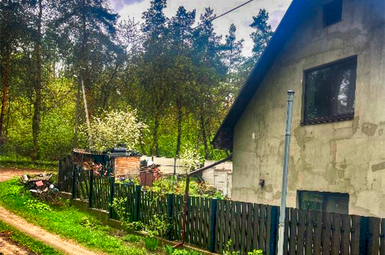 Двоповерховий будинок під Вишгородом виставили на аукціон Двоповерховий будинок під Вишгородом виставили на аукціон
