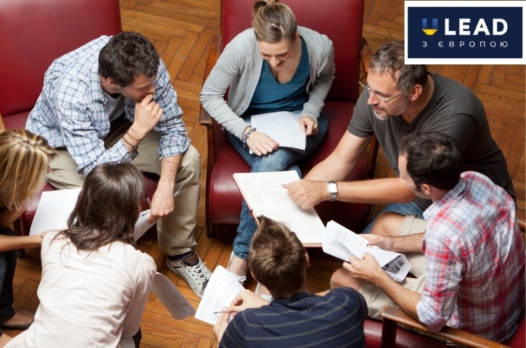 Анонс: U-LEAD запрошує на «Кроки для спеціалістів. Входження у професійну діяльність» Анонс: U-LEAD запрошує на «Кроки для спеціалістів. Входження у професійну діяльність»
