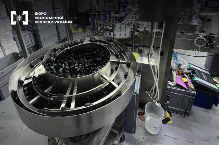 БЕБ на Київщині вилучило продукції для електронних сигарет майже на 365 млн грн БЕБ на Київщині вилучило продукції для електронних сигарет майже на 365 млн грн