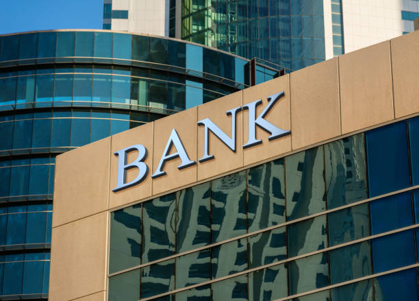 Фото: istockphoto Австрійський Raiffeisen Bank International не може визначити строки свого виходу з російського ринку