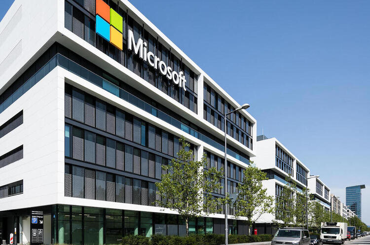 Microsoft збільшила чистий прибуток на 10% у IV фінансовому кварталі Microsoft збільшила чистий прибуток на 10% у IV фінансовому кварталі