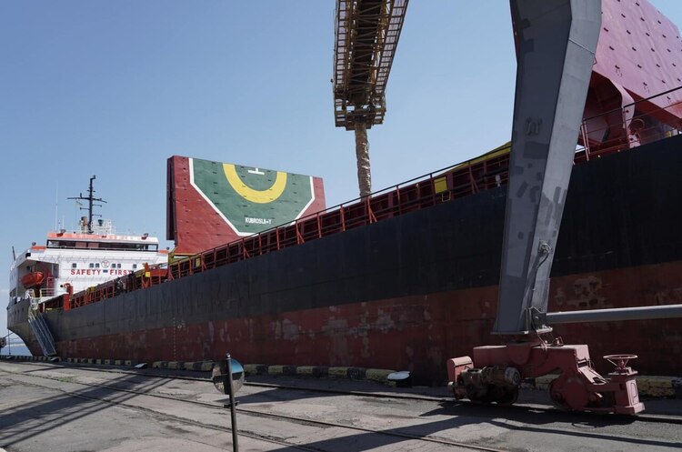 Семимісячний показник роботи морпортів майже зрівнявся із результатом усього минулого року Семимісячний показник роботи морпортів майже зрівнявся із результатом усього минулого року