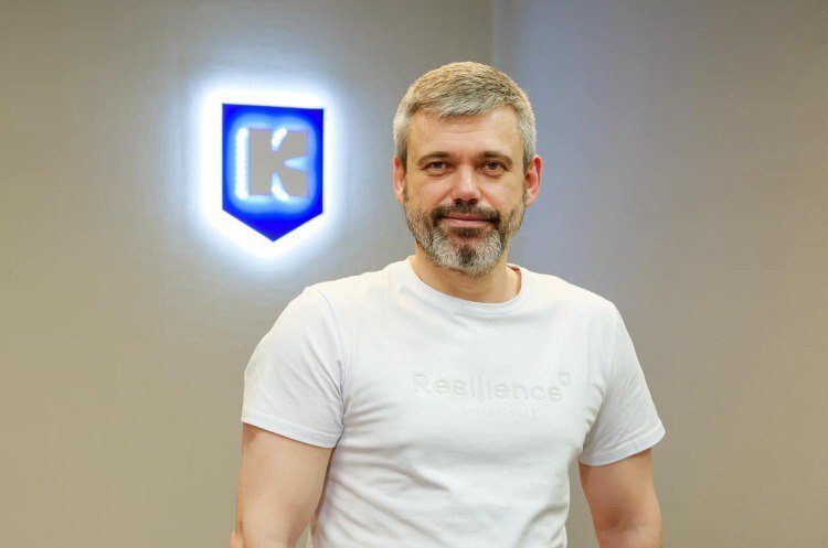 Петро Оленич Очільник «Розумного Києва»: «Дані киян жодного разу не втрачено попри безліч кібератак. Були вдалі спроби ворога забігти в систему, втім він із неї не вибіг»