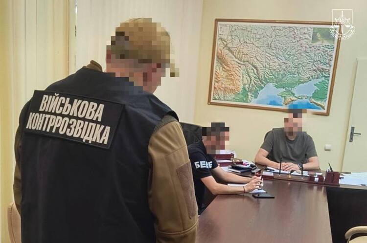 https://t.me/pgo_gov_ua В Україні проведено маштабну операцію з викриття чиновників, що розкрадали кошти, виділені на ЗСУ