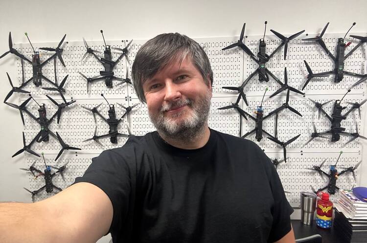 Співзасновник DroneUa Валерій Яковенко Українська компанія DroneUA виграла третій держконтракт у США