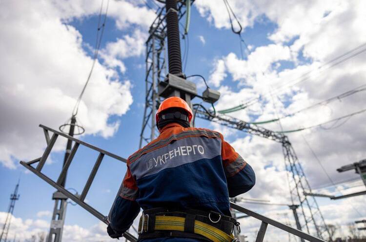 Зображення ілюстративне Графіки відключень світла повернулися після найсильнішої атаки на українську енергосистему