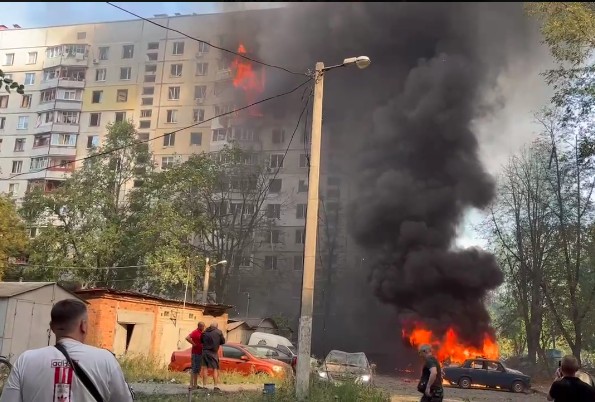 скріншот Російський авіаудар по Харкову: є загиблі, постраждали більше півсотні людей (ОНОВЛЮЄТЬСЯ)