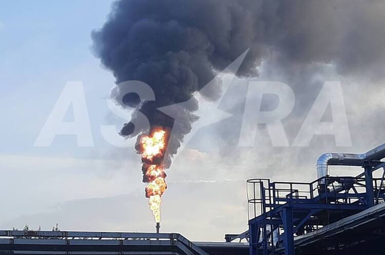 Фото: російські телеграм-канали Безпілотники атакували дві електростанції та Московський НПЗ