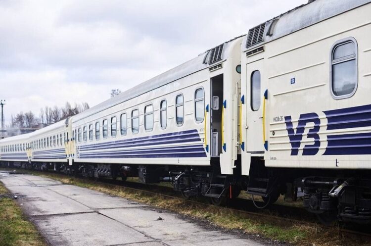 Через знеструмлення на Львівщині деякі рейси «Укрзалізниці» курсують із затримками: перелік поїздів Через знеструмлення на Львівщині деякі рейси «Укрзалізниці» курсують із затримками: перелік поїздів