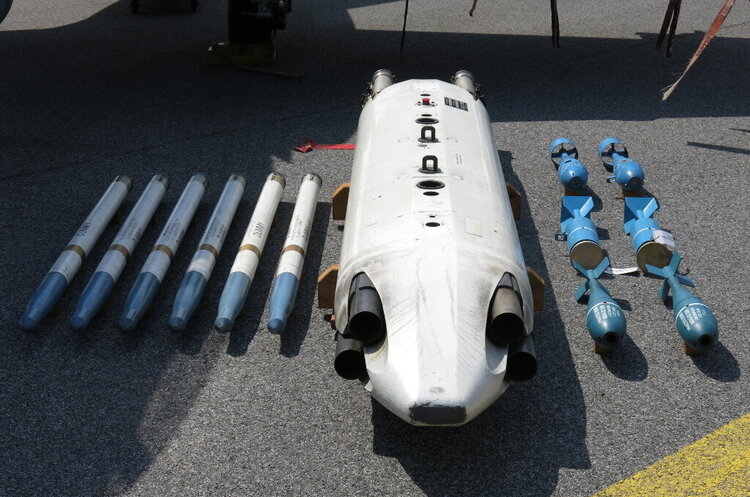 Канада передасть Україні понад 80 000 ракетних двигунів CRV-7 і 1300 боєголовок до них Канада передасть Україні понад 80 000 ракетних двигунів CRV-7 і 1300 боєголовок до них