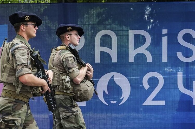 Оборона Парижу, MAXPPP - Richard Ellis У Парижі запобігли трьом терактам під час Олімпіади