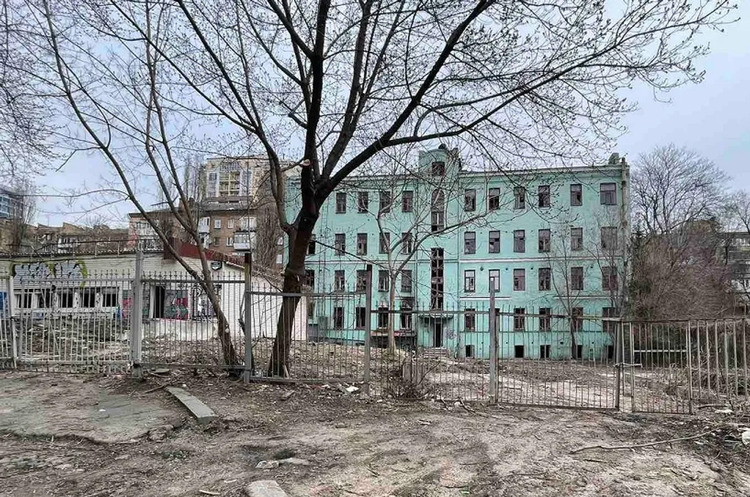 Історичну будівлю в центрі Києва виставили на приватизацію Історичну будівлю в центрі Києва виставили на приватизацію