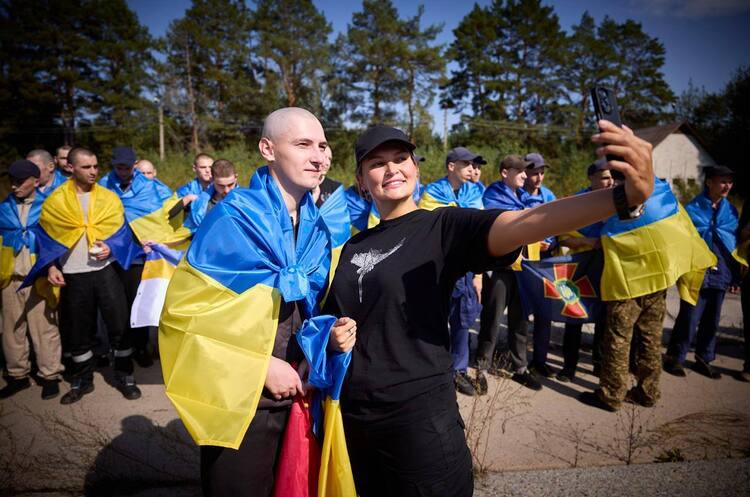 фото з соцмереж Лубінець: серед звільнених з полону — бійці “Азову” і “Кракена”