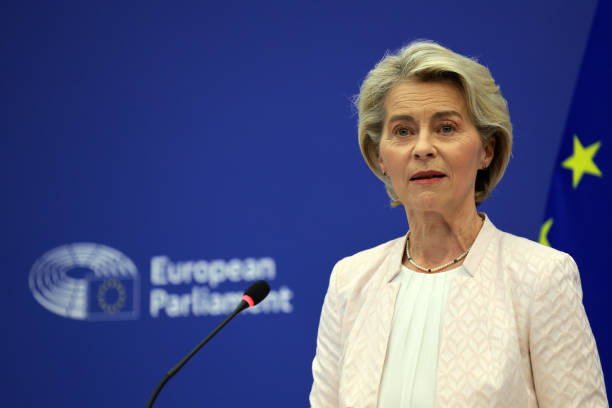 Урсула фон дер Ляєн представила новий склад Єврокомісії Урсула фон дер Ляєн представила новий склад Єврокомісії