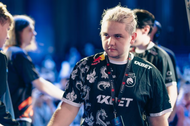 Yatoro Українці-рекордсмени по призовим в Dota 2 нарешті завершили виступи за російську команду