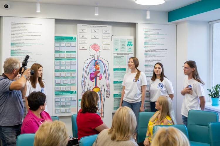 «Дарниця» облаштувала надсучасну аудиторію для студентів Національного медуніверситету «Дарниця» облаштувала надсучасну аудиторію для студентів Національного медуніверситету