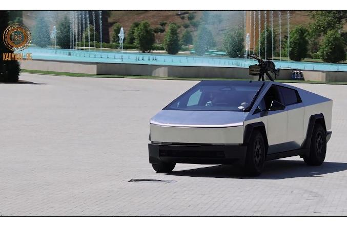 скріншот Tesla дистанційно відключила Кадирову автомобіль Cybertruck