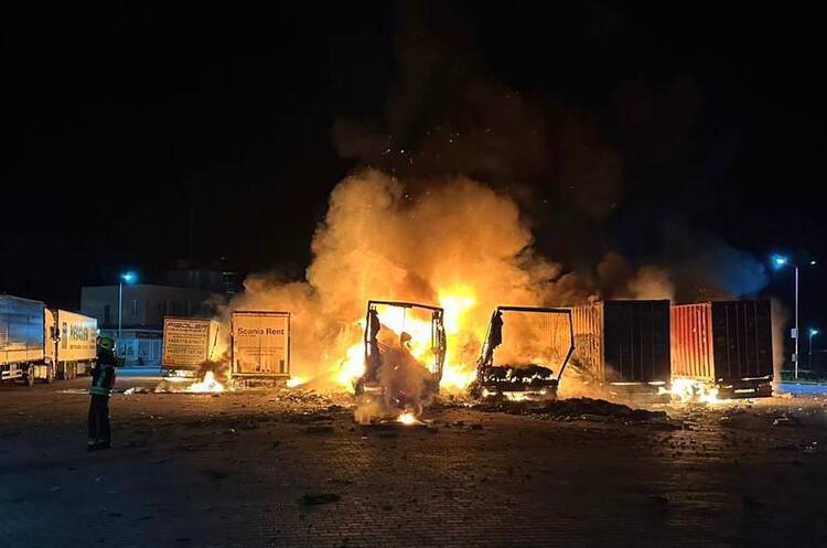 Сили ППО збили 11 з 32 «шахедів»: влучання на Сумщині та Одещині Сили ППО збили 11 з 32 «шахедів»: влучання на Сумщині та Одещині