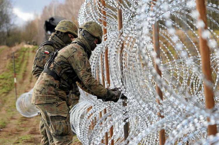 Польща почне зведення оборонних споруд на кордоні з рф та рб – Міноборони країни Польща почне зведення оборонних споруд на кордоні з рф та рб – Міноборони країни