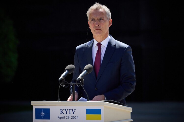 фото Офіційний сайт Президента України Якби Україні надали більше зброї в 2014 році, це могло б запобігти повномасштабній війні – Столтенберг