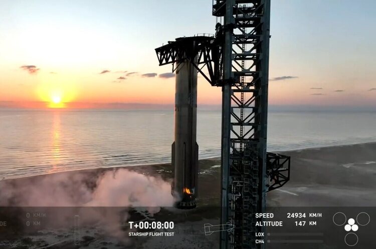 SpaceX вперше здійснила успішну посадку прискорювача Starship – Reuters SpaceX вперше здійснила успішну посадку прискорювача Starship – Reuters