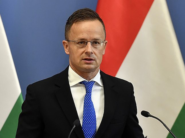 Угорщина поглиблює енергетичну співпрацю з росією, нехтуючи санкціями ЄС Угорщина поглиблює енергетичну співпрацю з росією, нехтуючи санкціями ЄС