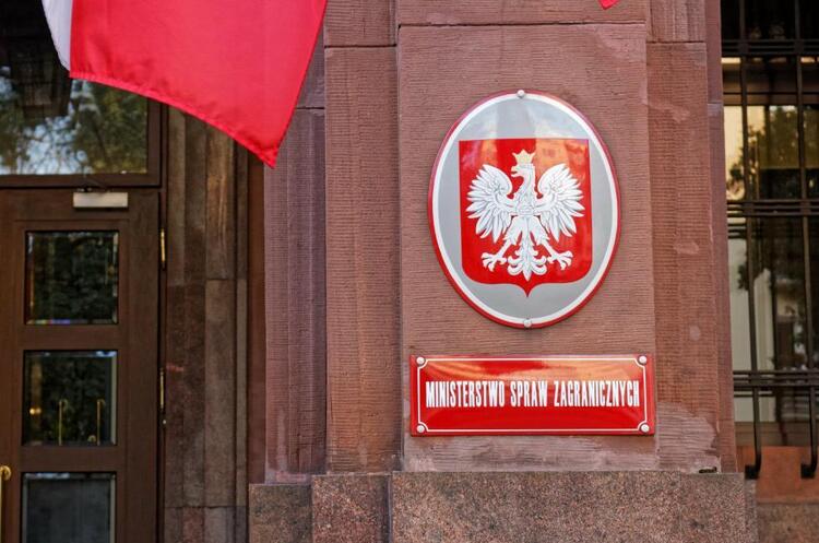 фото DR Польща образилася, що Україна не надала їй доступ до секретних розділів Плану перемоги
