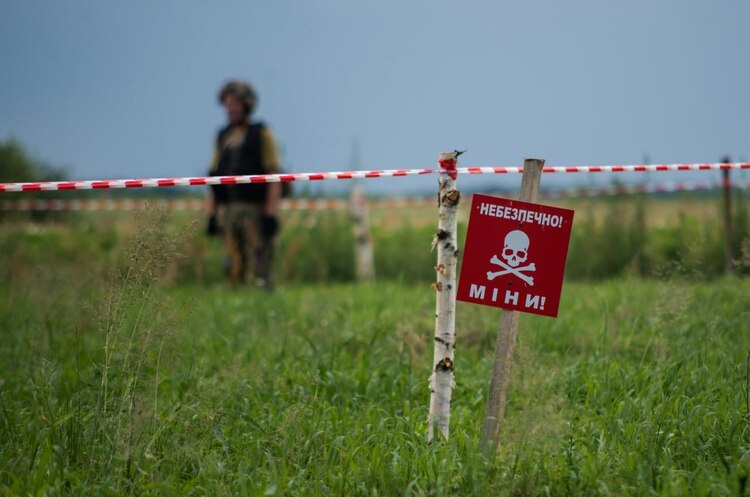 фото DR Швейцарія надасть Україні техніку для розмінування