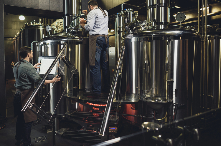 Зображення ілюстративне Пивна корпорація AB InBev повністю викупить частку Anadolu Efes в українському бізнесі
