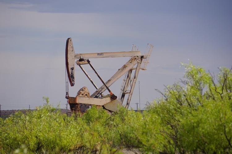 Фото: Рixabay «Укрнафта» купує дозвіл на використання нафтогазової площі на Прикарпатті за 6,5 млн грн