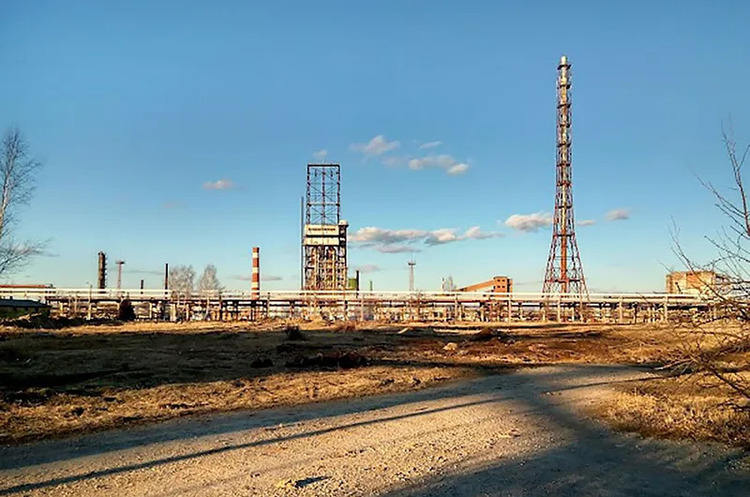 Держава виставила на аукціон свою частку в нафтопереробному заводі Коломойського Держава виставила на аукціон свою частку в нафтопереробному заводі Коломойського