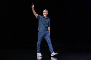  ҳ .   Apple  Nike 