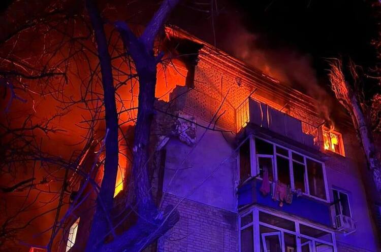 Вночі росіяни атакували Миколаїв «шахедами»: є загиблі Вночі росіяни атакували Миколаїв «шахедами»: є загиблі