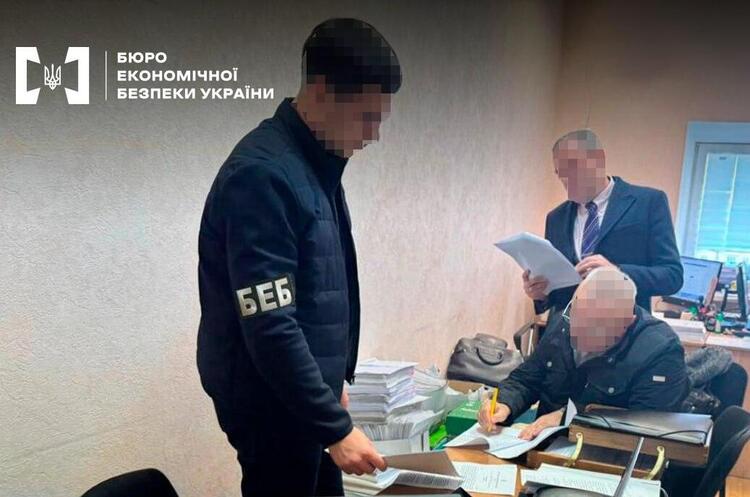 фото БЕБ БЕБ викрило групу осіб, які пограбували банк «в особливо великому розмірі»