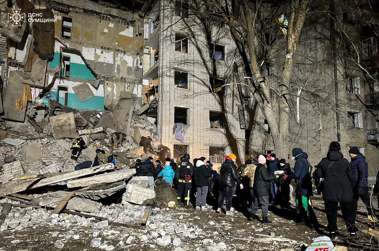 Зруйнований гуртожиток у Глухові Нічна атака «шахедами»: є влучання та знеструмлення (оновлено)