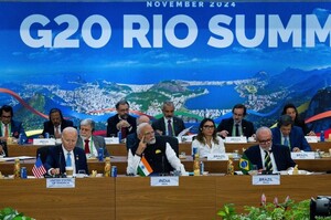 , ,        :        G20