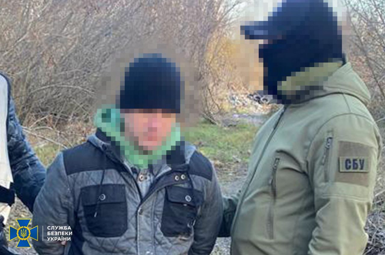 У Києві затримали російського агента, який хотів підірвати наряд поліції У Києві затримали російського агента, який хотів підірвати наряд поліції