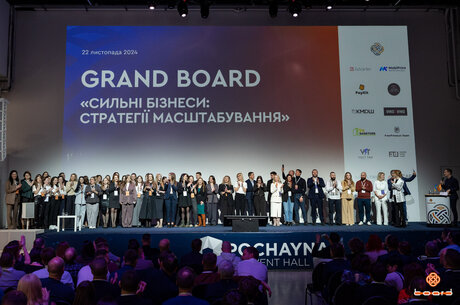   :        Grand Board