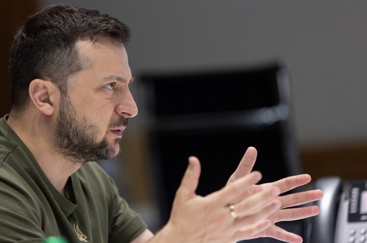 фото Офіційний сайт президента України Зеленський: Захід говорить про мобілізацію, але із обіцяних 10 бригад вони укомплектували тільки дві з половиною