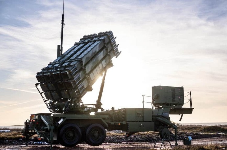 Фото: Мілітарний Україні потрібні ще 10-12 Patriot, щоб повністю закрити небо – Зеленський
