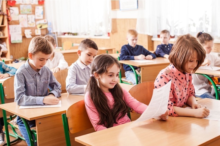 Російське ІПСО, дорослий контент, шкідливі програми. Як захистити українських дітей від інформаційних і кіберзагроз Російське ІПСО, дорослий контент, шкідливі програми. Як захистити українських дітей від інформаційних і кіберзагроз