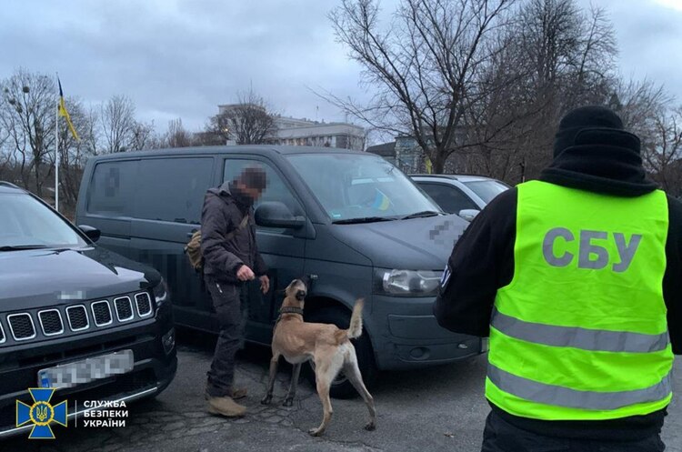 СБУ проводить «безпекові заходи» в урядовому кварталі Києва СБУ проводить «безпекові заходи» в урядовому кварталі Києва