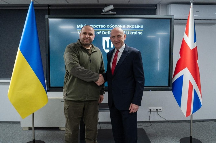 фото Facebook Рустем Умєров / Rustem Umerov Британія розглядає можливість відправки військових інструкторів в Україну