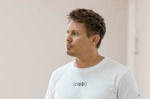    Angel One:       .  70%     