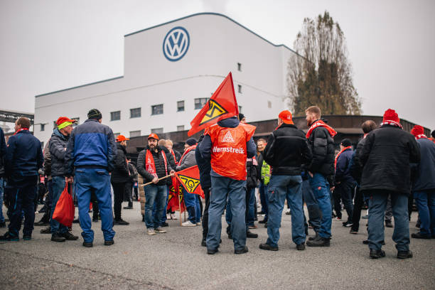 Volkswagen вирішив скоротити 35 000 робочих місць у Німеччині