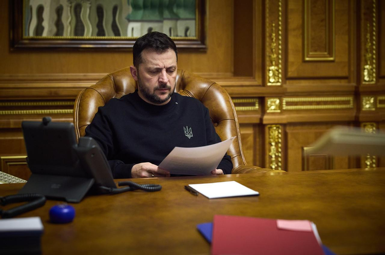 Зеленський звільнив декількох послів та постпреда при ООН Зеленський звільнив декількох послів та постпреда при ООН