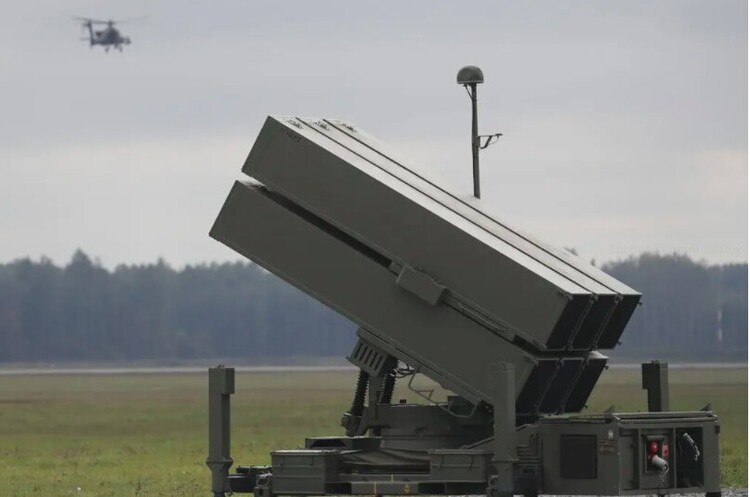 NASAMS Норвегія відправила 100 військових і NASAMS захищати польський хаб, через який іде допомога Україні