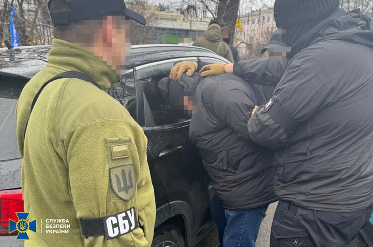 Фото: СБУ СБУ затримала податківця, який вимагав хабарі з підприємців