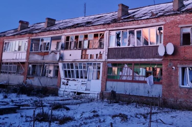Фото: керівник Чернігівської ОВА В'ячеслав Чаус Удар КАБами по Семенівці на Чернігівщині: кількість поранених зросла до 9, серед них двоє дітей